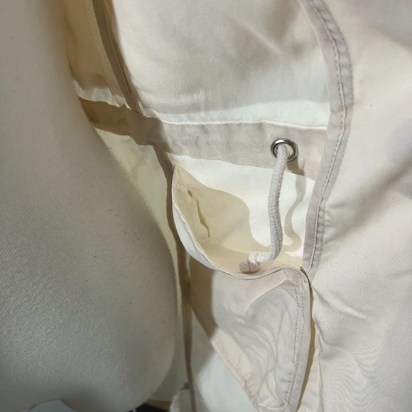 CUPCAKES & CASHMERE Penelope Belted Vest in Cream (S) - Picture 9 of 13